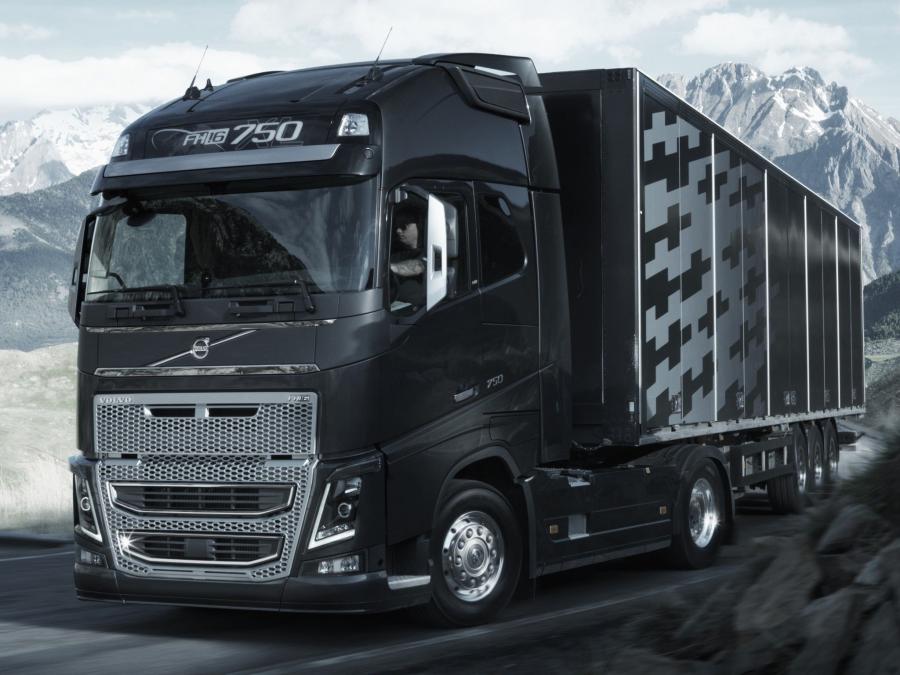  Volvo FH16 750 4x2 2012 года  (фото 15 из 18)